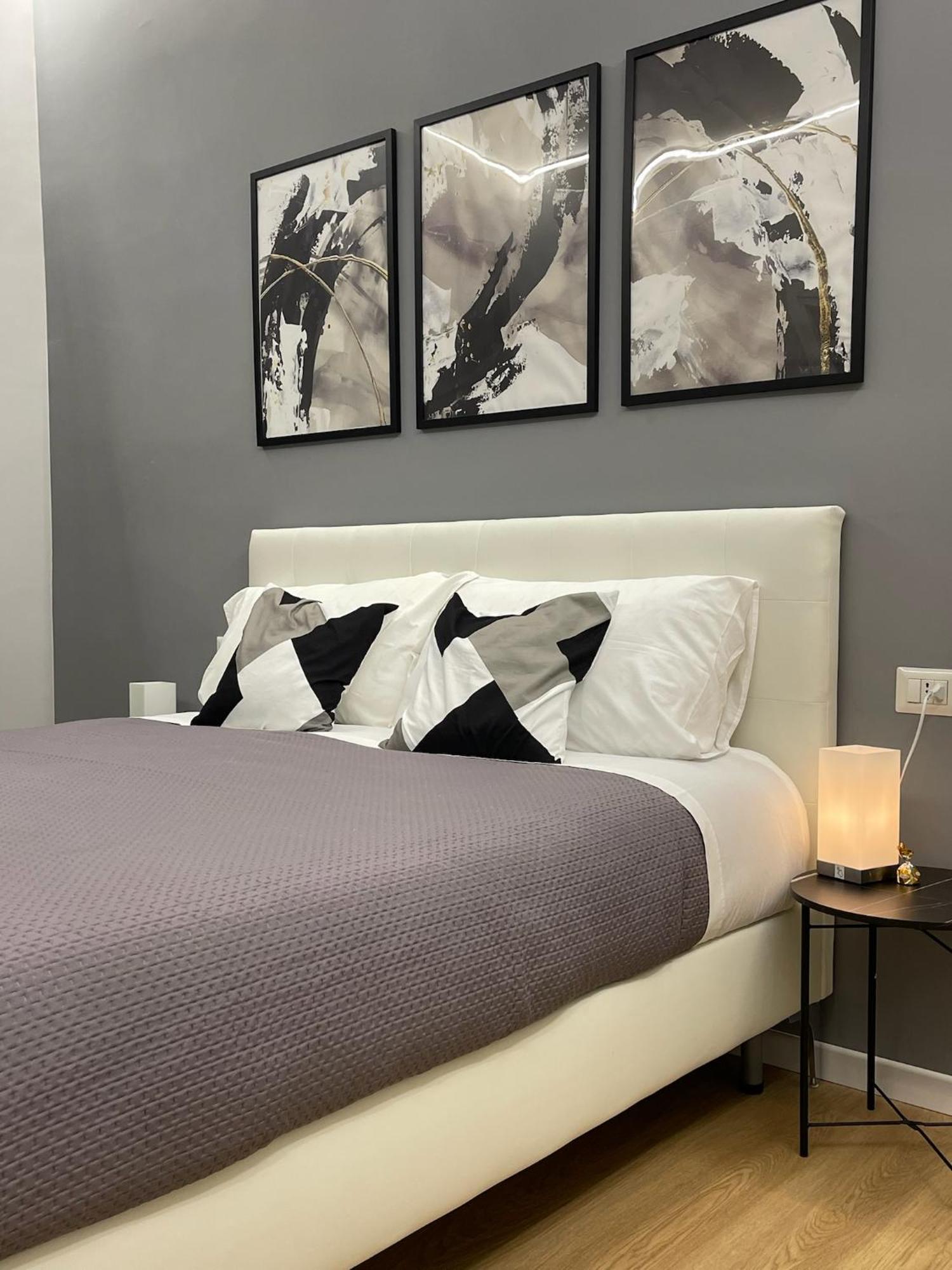 Vomero Suite And Deluxe Room B&B Napoli Exterior foto