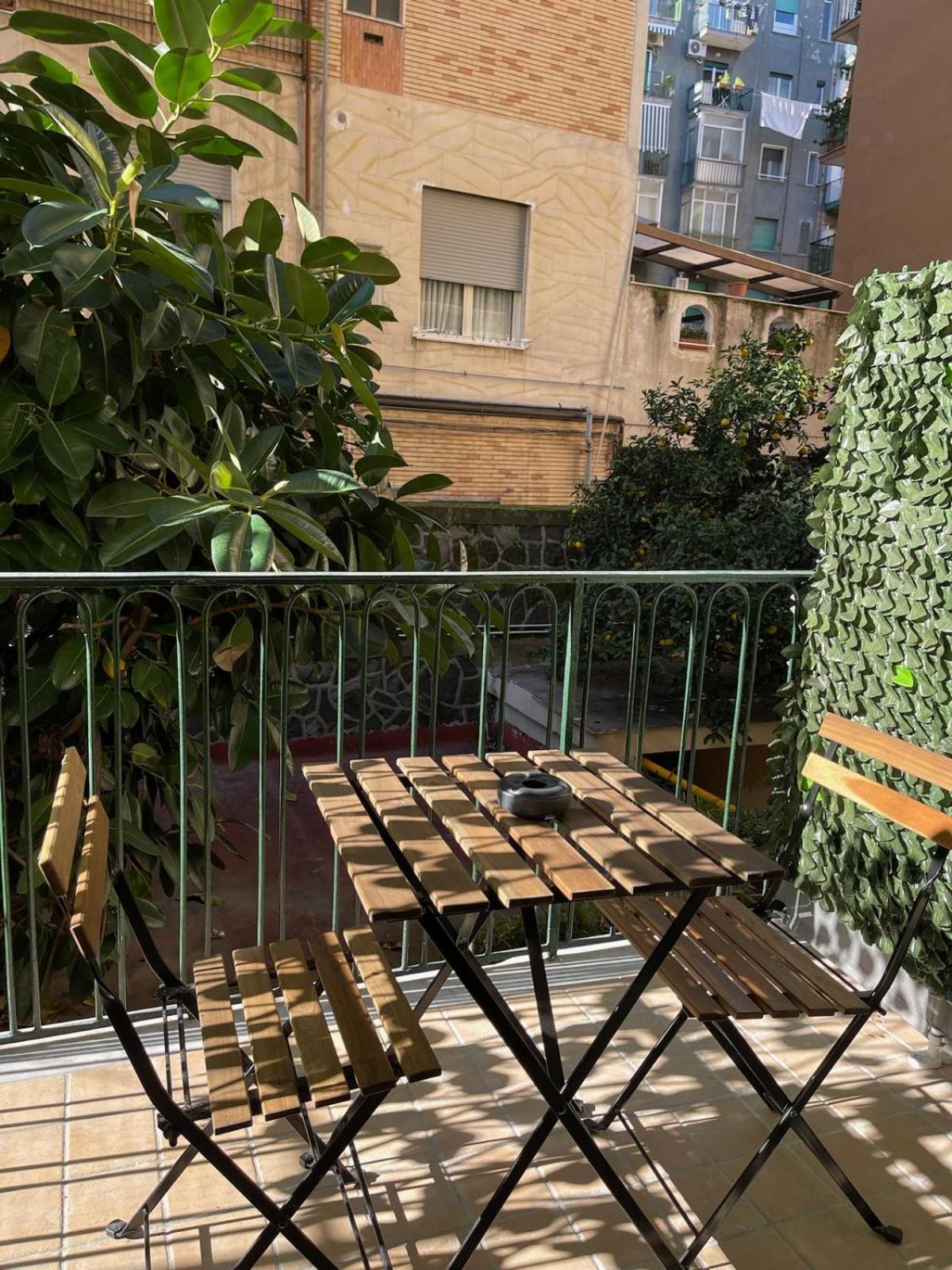Vomero Suite And Deluxe Room B&B Napoli Exterior foto